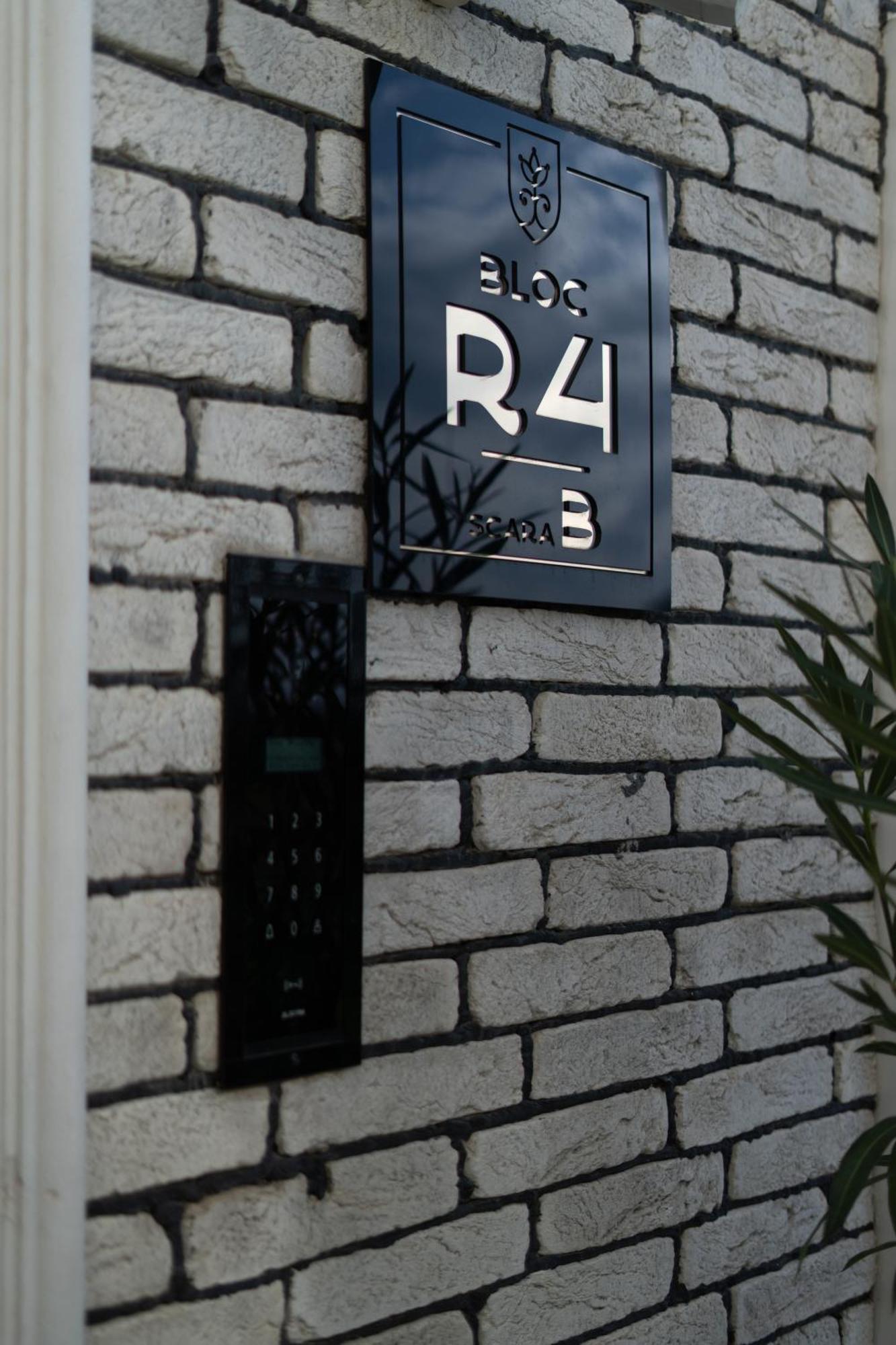 White Platan Apartment Iasi Exterior photo